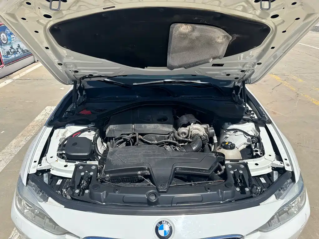 BMW 3 Series — миниатюра 18