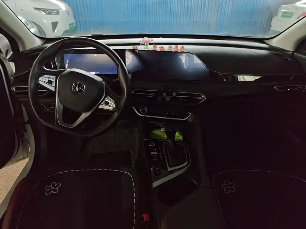 Changan Eado — миниатюра 5