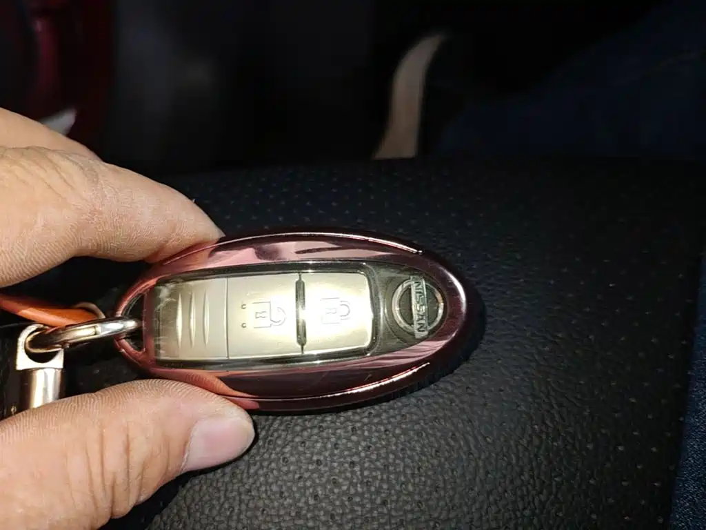 Nissan Tiida — миниатюра 9