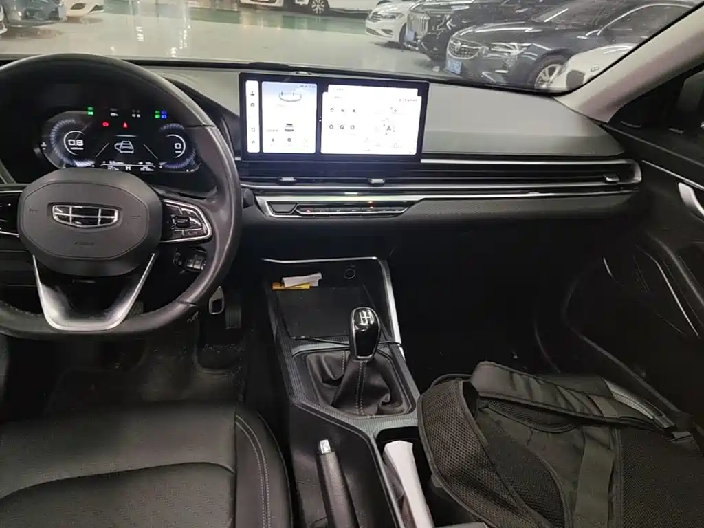 Geely Emgrand — миниатюра 14