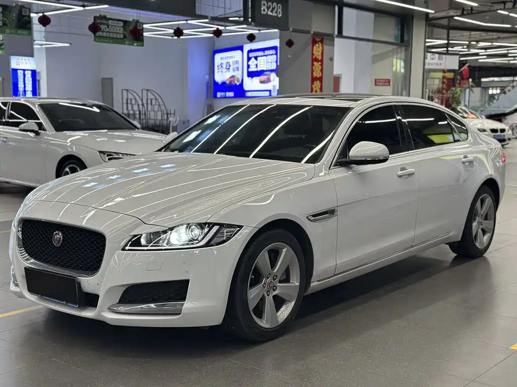 Jaguar XFL 2021