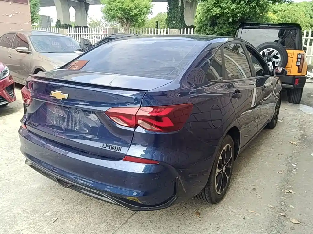 Chevrolet Monza — миниатюра 7
