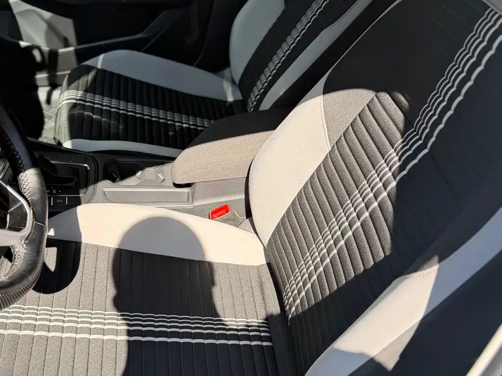 Volkswagen Bora — миниатюра 17