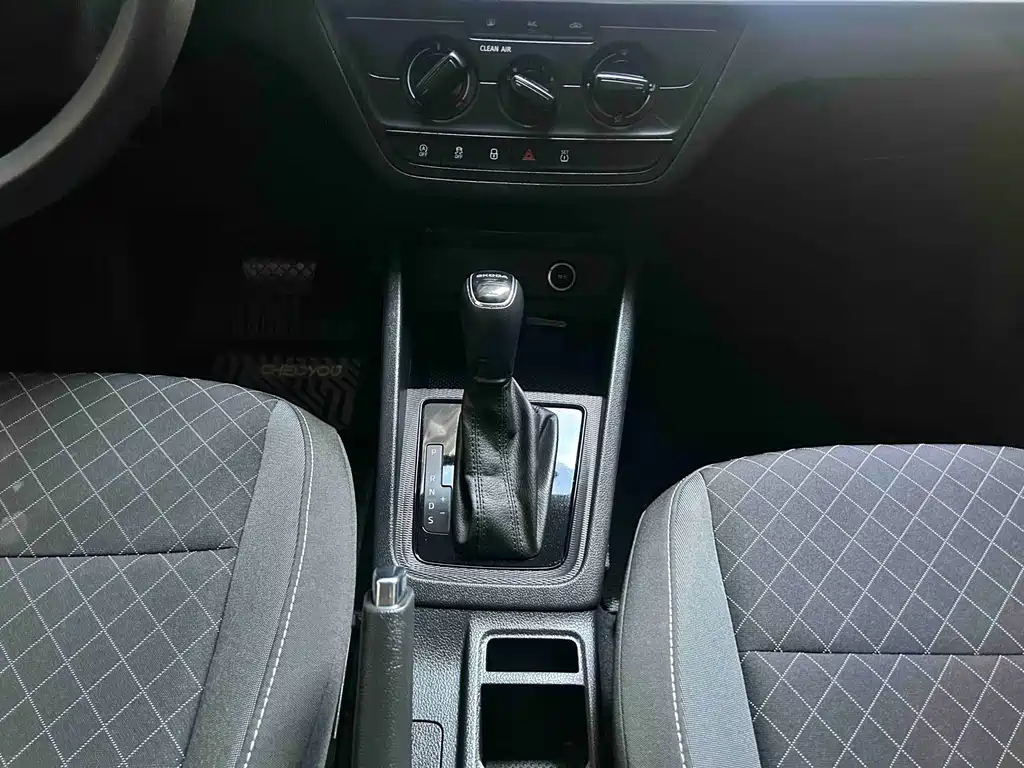 Skoda Kamiq — миниатюра 7