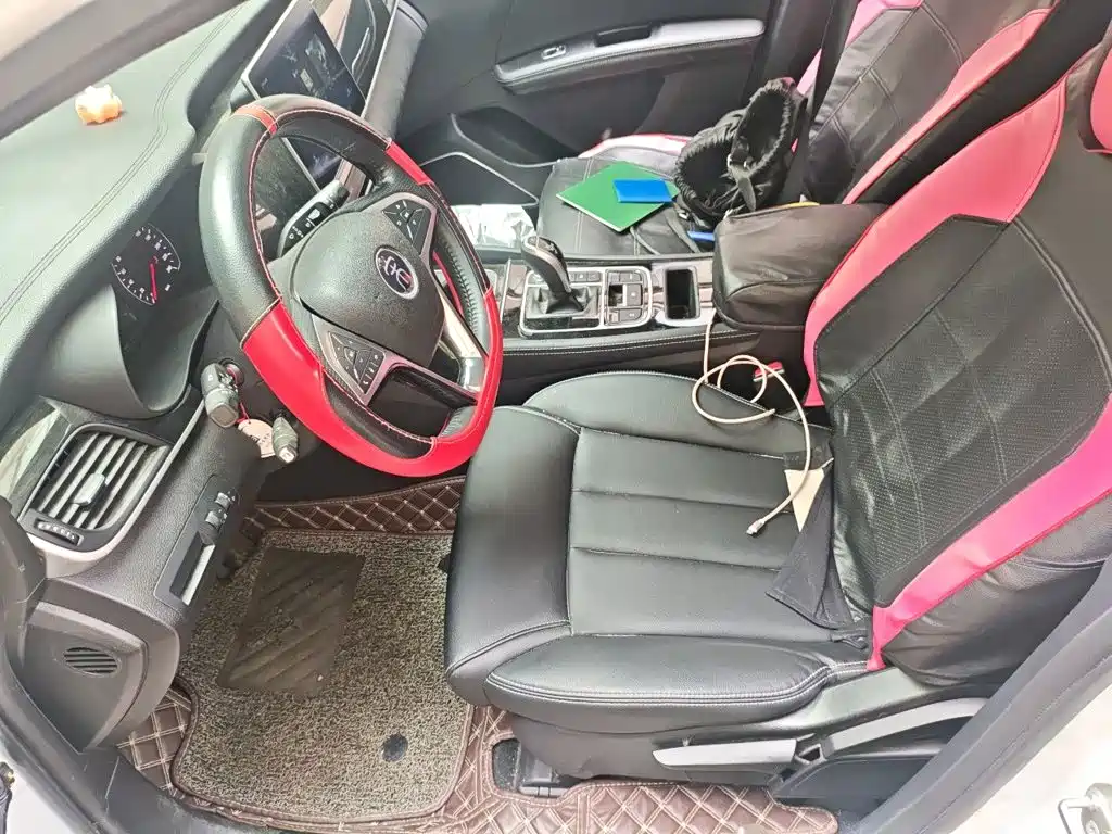 BYD MAX — миниатюра 8