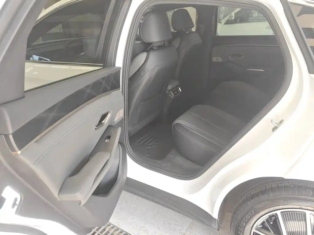 BYD Qin L — миниатюра 18