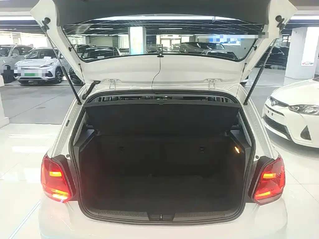 Volkswagen Polo — миниатюра 19