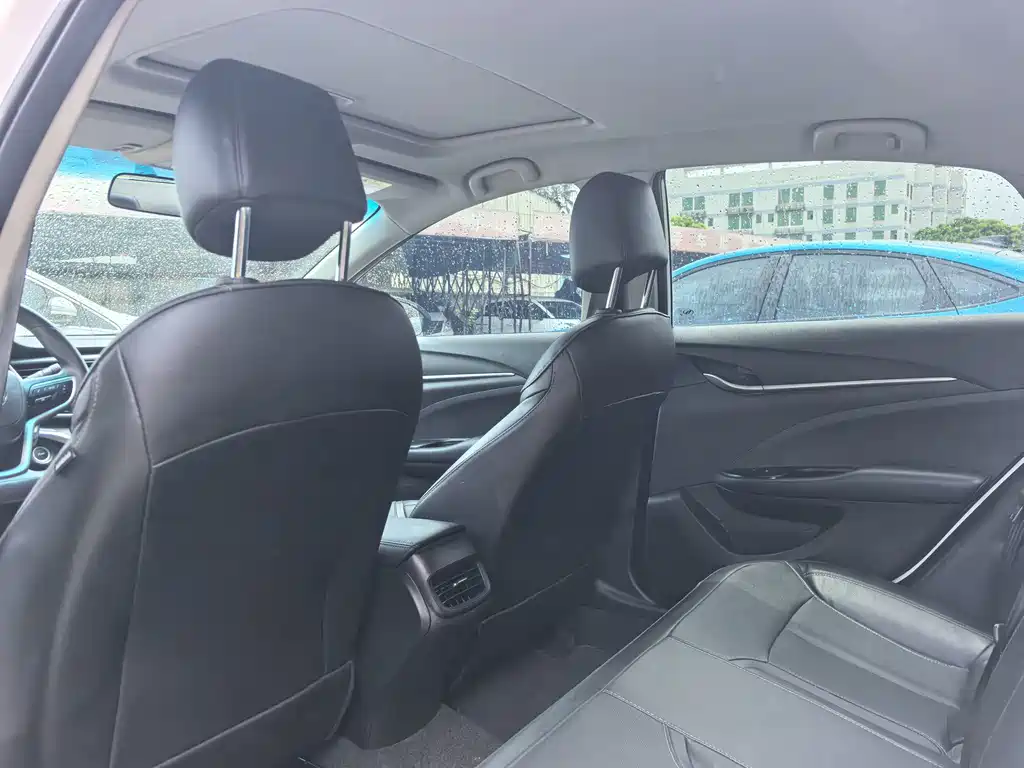 Buick Excelle — миниатюра 9