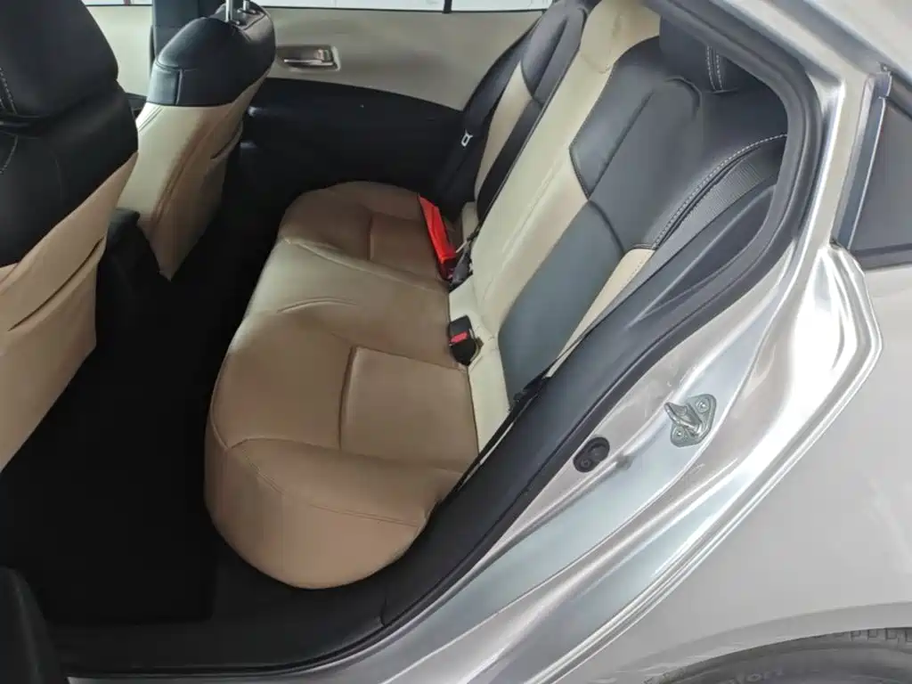 Toyota Corolla — миниатюра 22