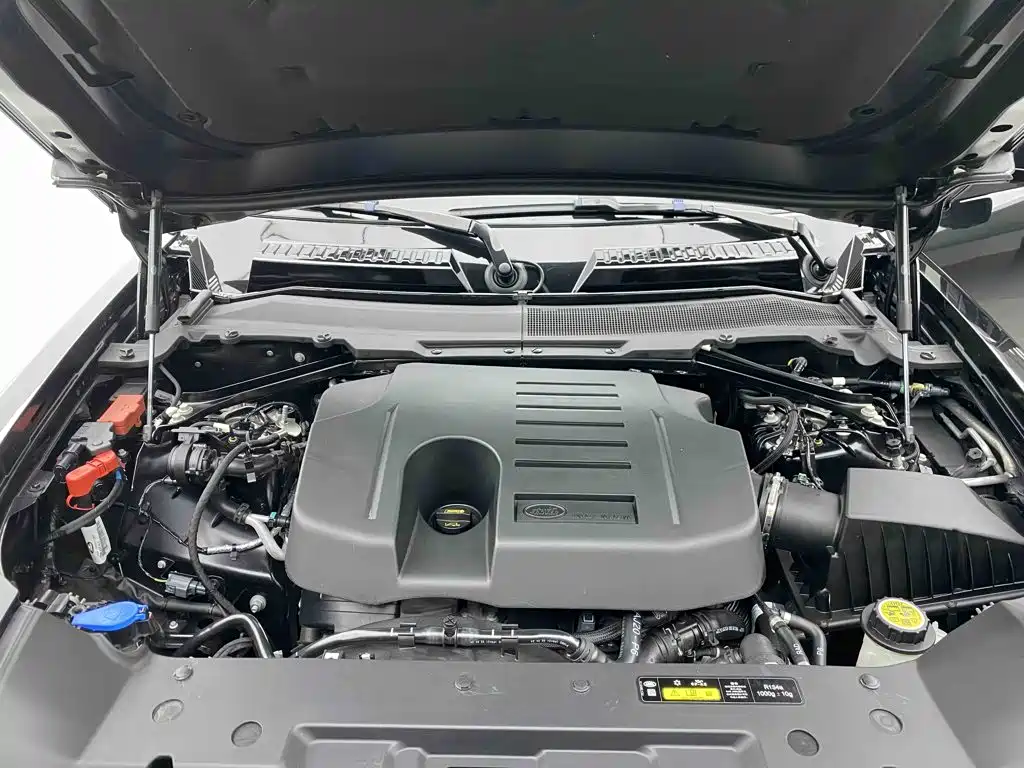 Land Rover Defender — миниатюра 26