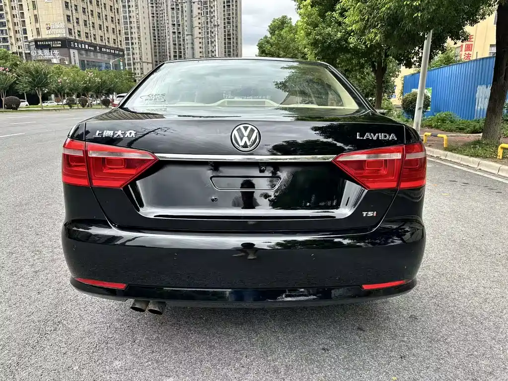 Volkswagen Lavida — миниатюра 7