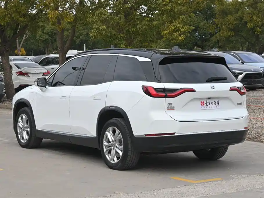 NIO NIO ES8