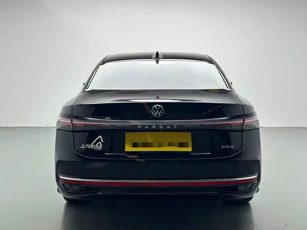 Volkswagen Passat — миниатюра 8