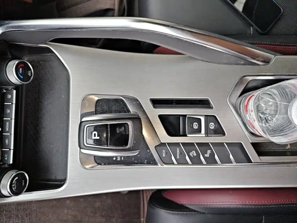 Geely Binyue — миниатюра 14