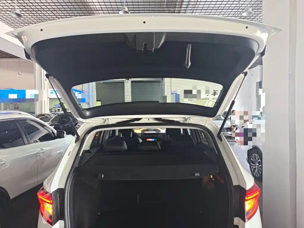 Skoda Karoq — миниатюра 19