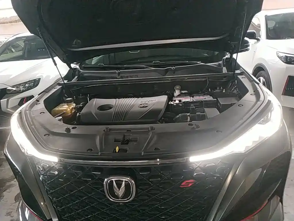 Changan Changan CS75PLUS — миниатюра 20