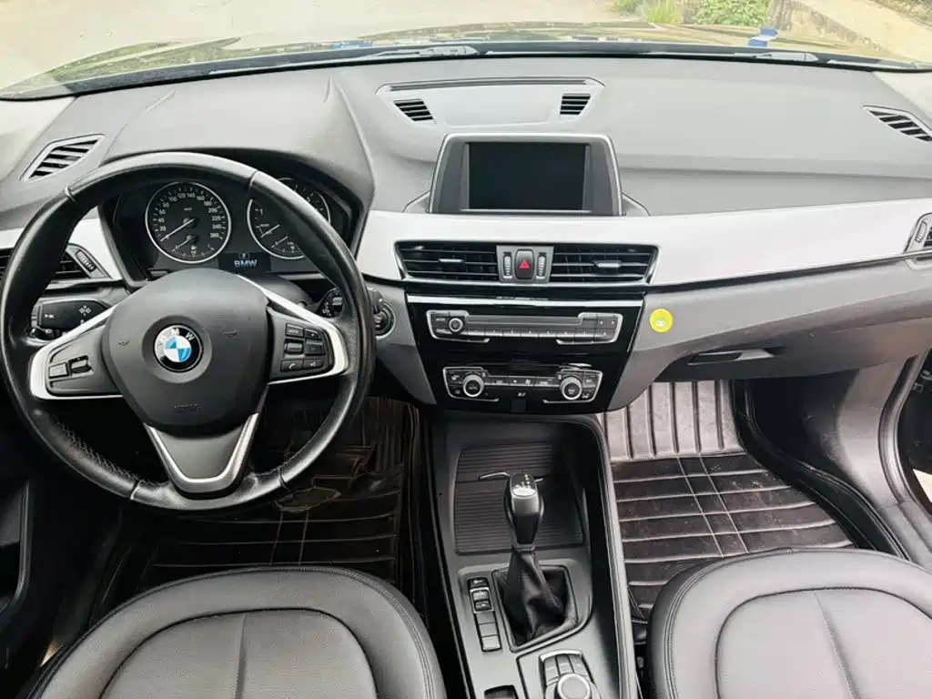 BMW X1 — миниатюра 13