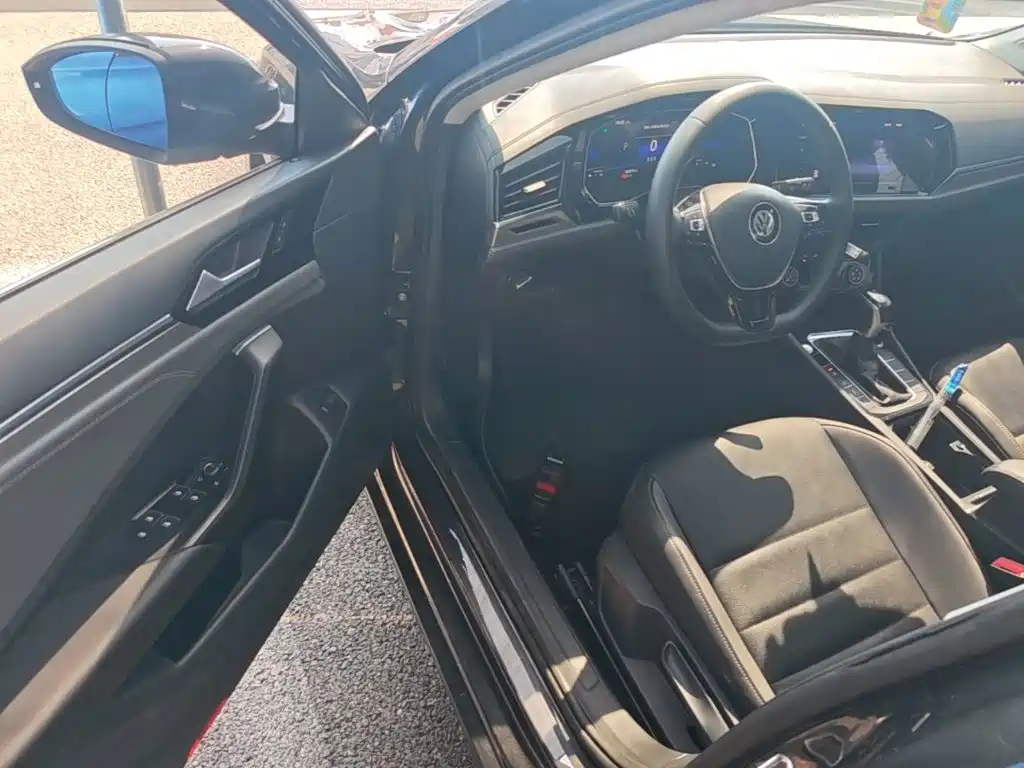 Volkswagen Sagitar — миниатюра 16