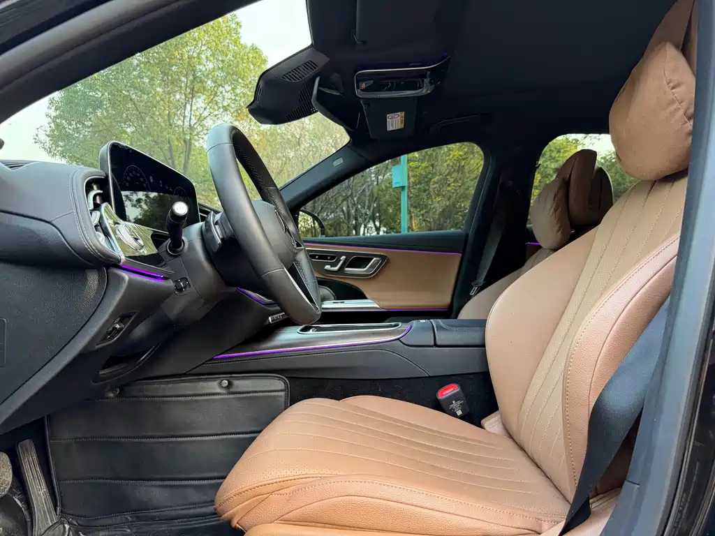 Mercedes-Benz E-Class — миниатюра 4