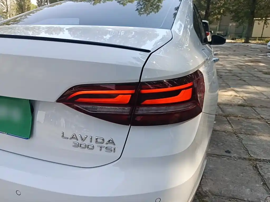 Volkswagen Lavida — миниатюра 8