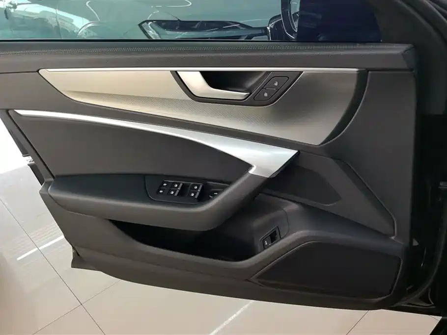 Audi A6L 2020 40 TFSI Luxury