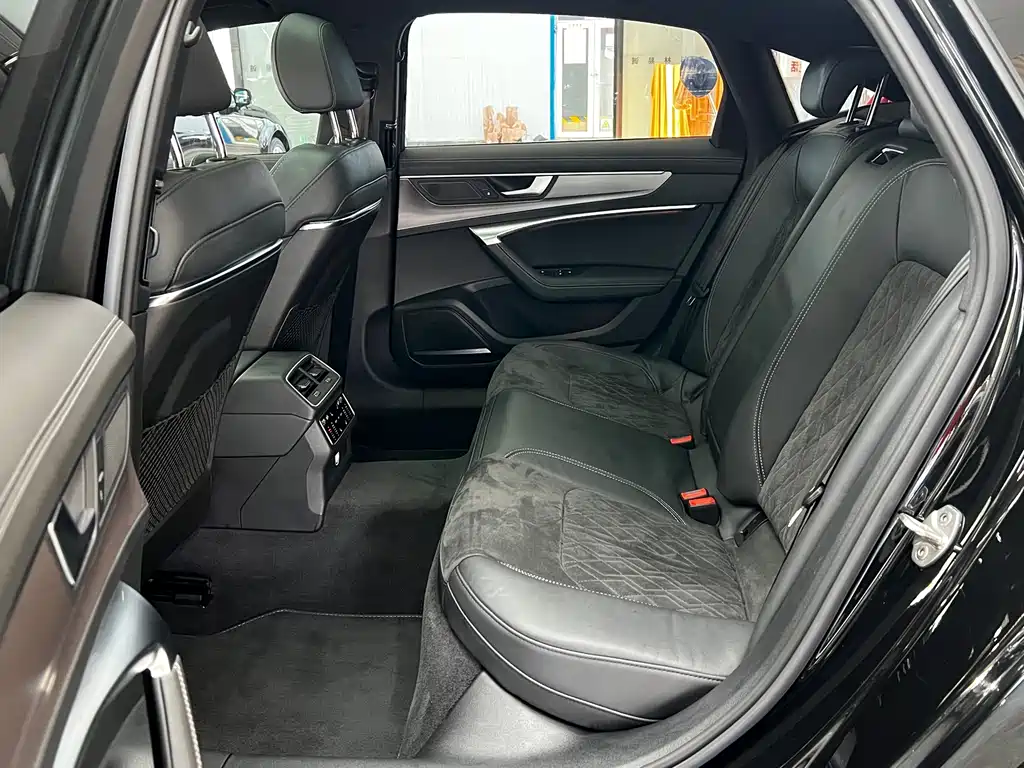 Audi A6L — миниатюра 20