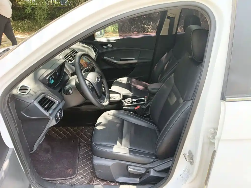 Ford Escort — миниатюра 15
