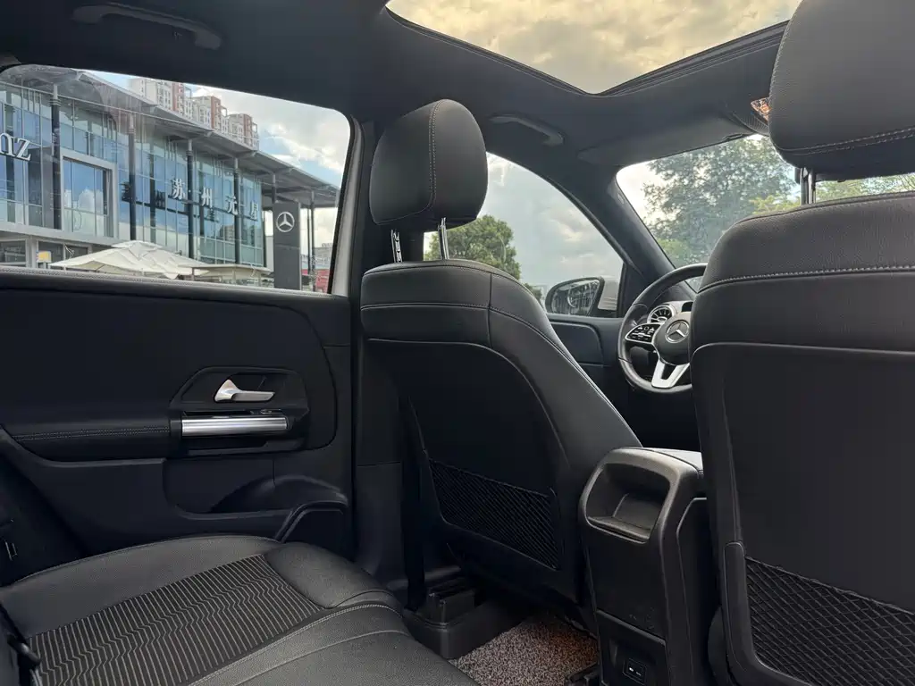 Mercedes-Benz B-Class — миниатюра 11