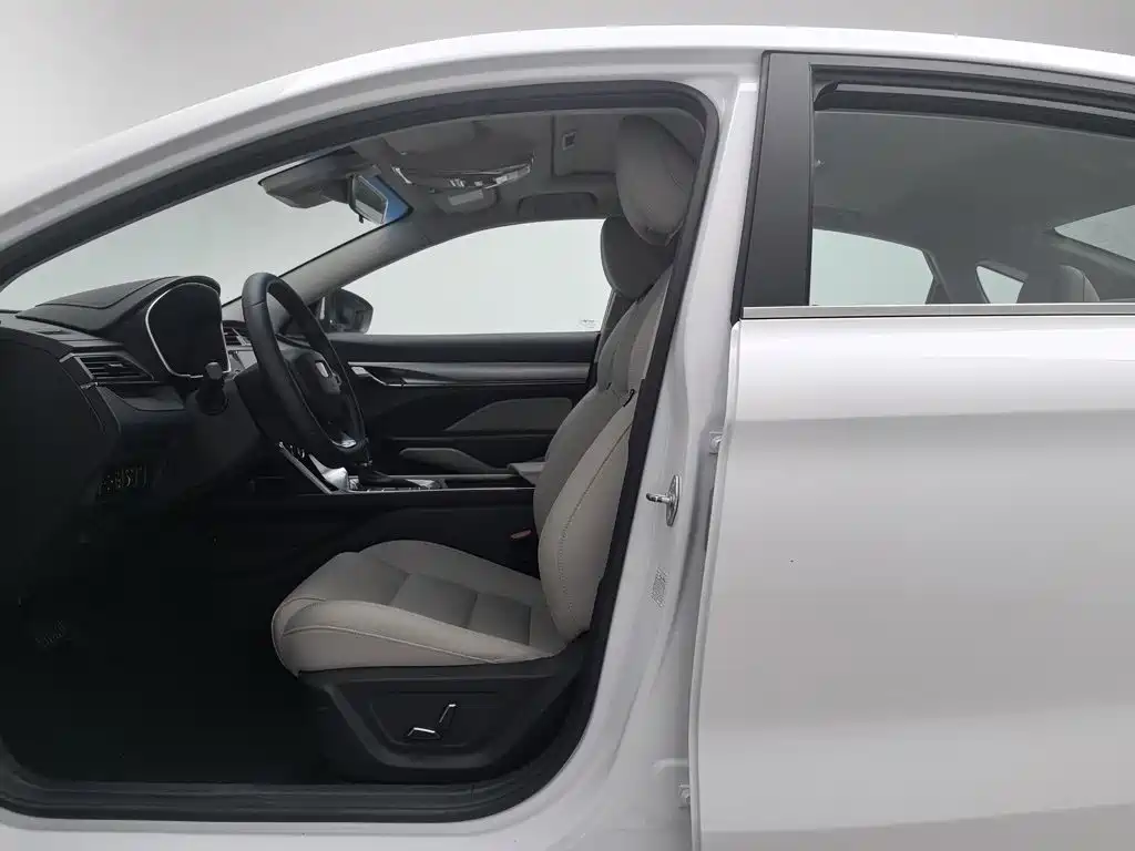 Geely Binrui — миниатюра 10