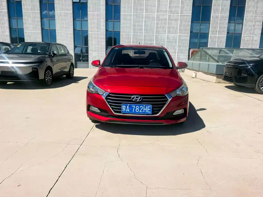 Hyundai Verna — миниатюра 2