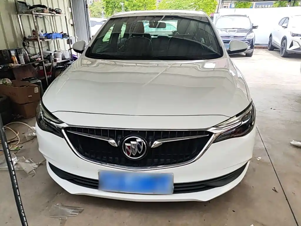 Buick Excelle — миниатюра 3