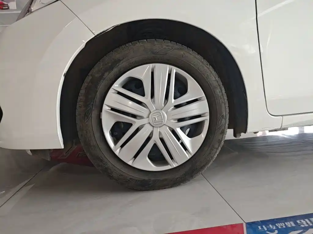 Honda Fit — миниатюра 23