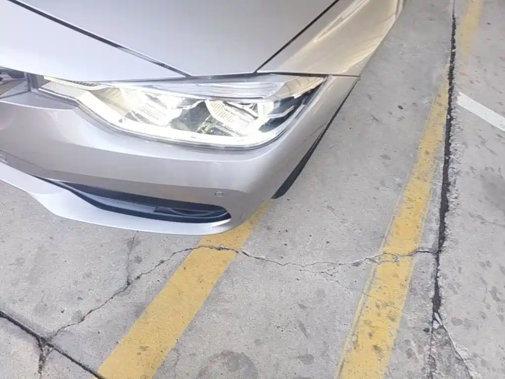 BMW 3 Series — миниатюра 24