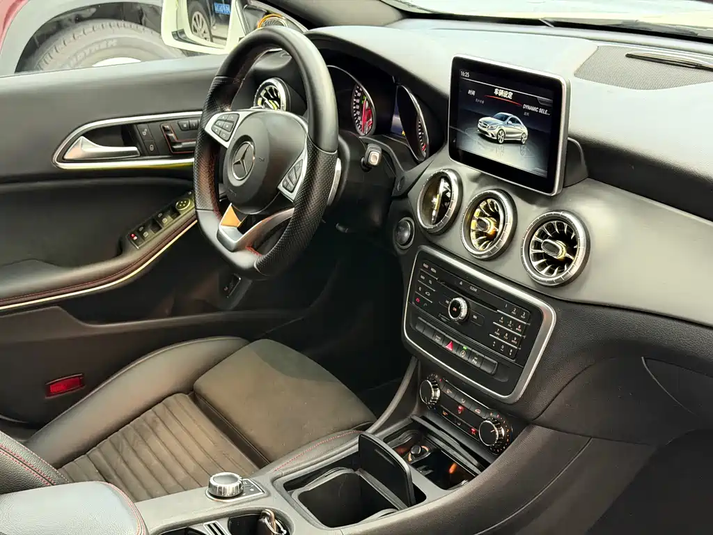 Mercedes-Benz CLA (Import) — миниатюра 10