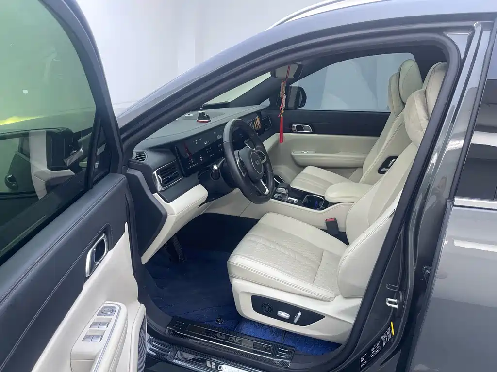 Li Auto Li ONE — миниатюра 4