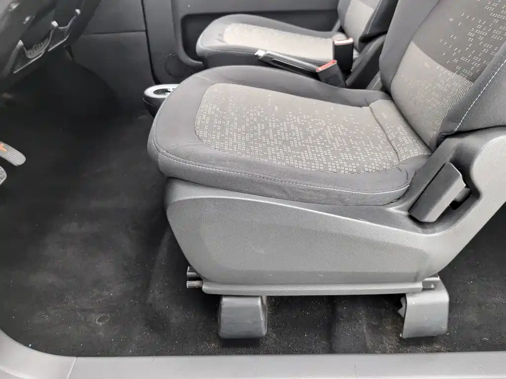 Wuling MINIEV — миниатюра 20
