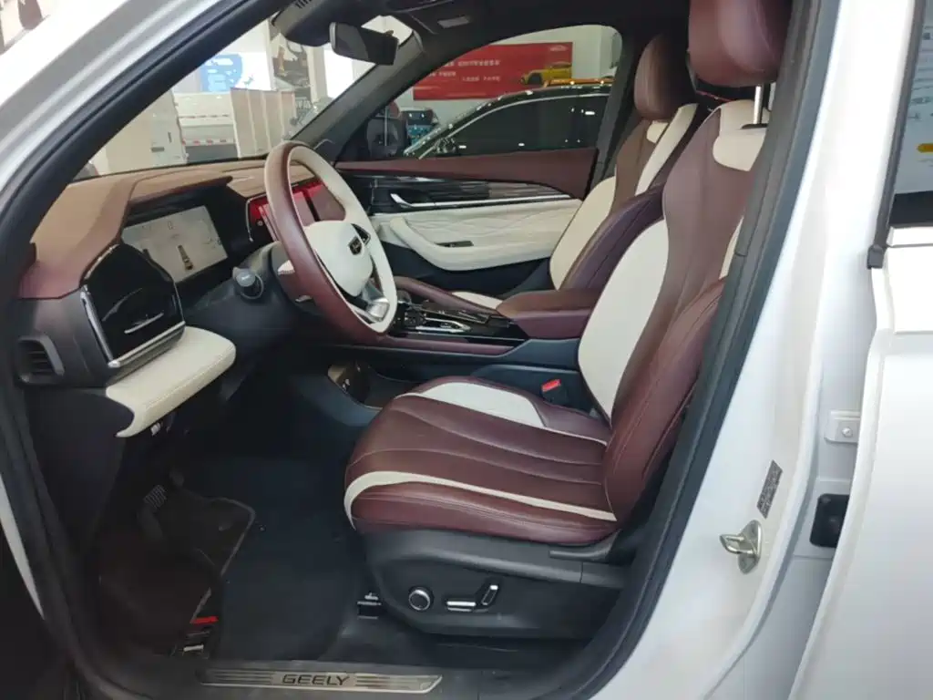 Geely Xingyue L — миниатюра 15