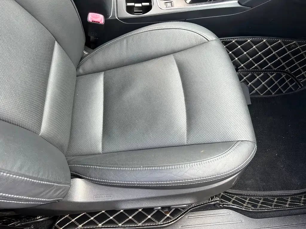Subaru Outback 2.5i Sport Navigation Edition, фото 12