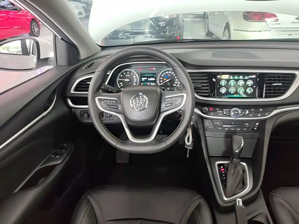 Buick Excelle — миниатюра 11