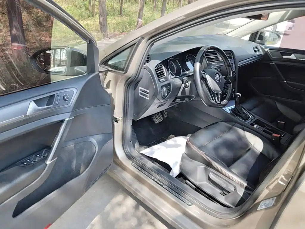 Volkswagen Golf — миниатюра 16