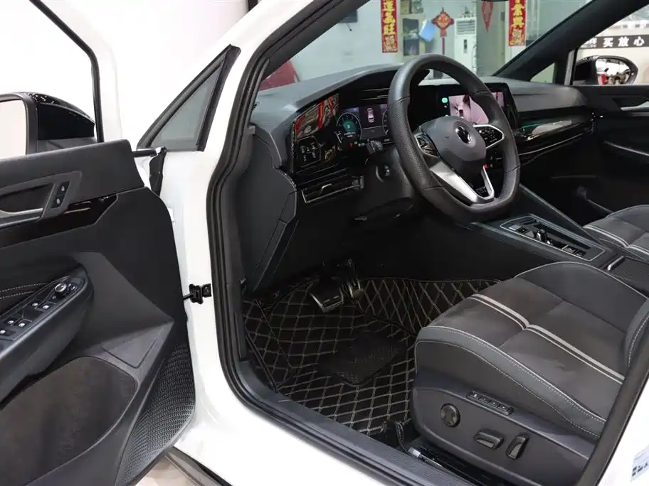 Volkswagen Golf 2023 280TSI DSG R-Line Lite