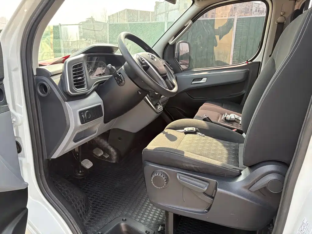 SAIC MAXUS XINTU V80