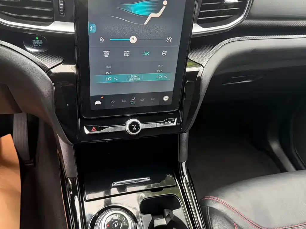 Ford Explorer — миниатюра 12