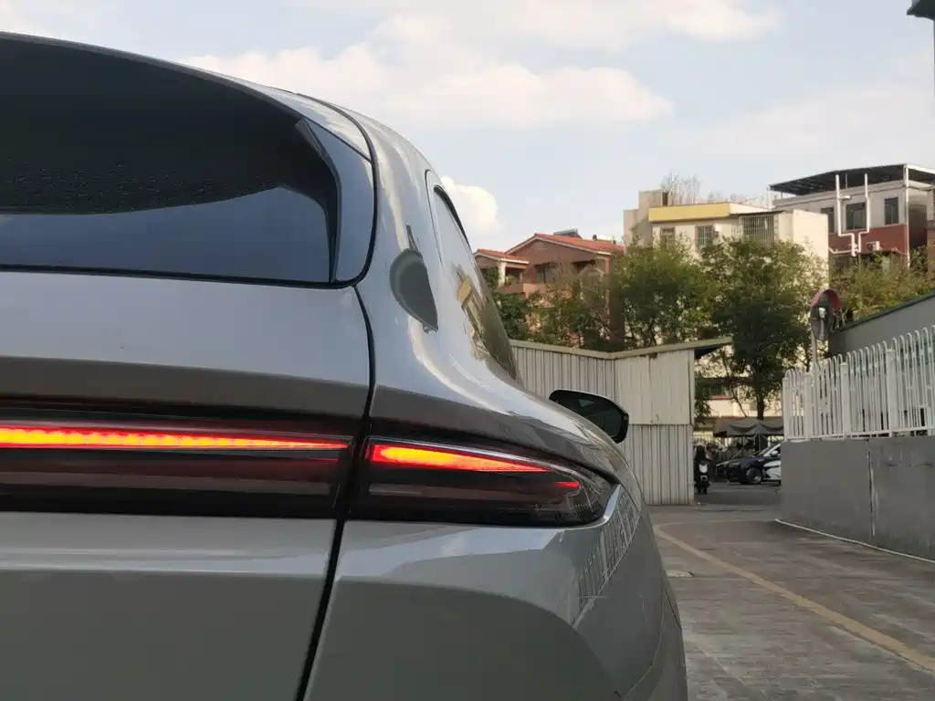 NIO ET5T — миниатюра 18