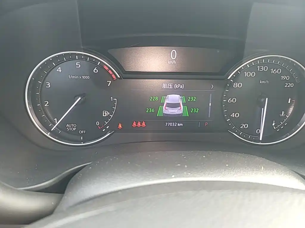Cadillac XT4 — миниатюра 12