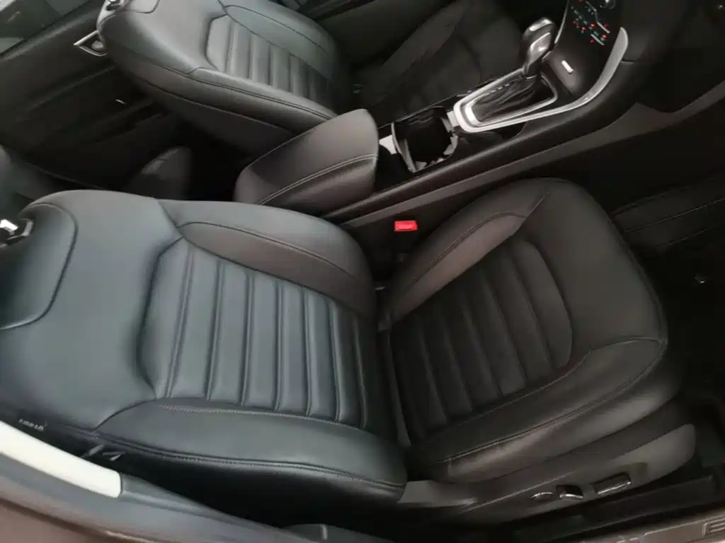 Ford Edge — миниатюра 25