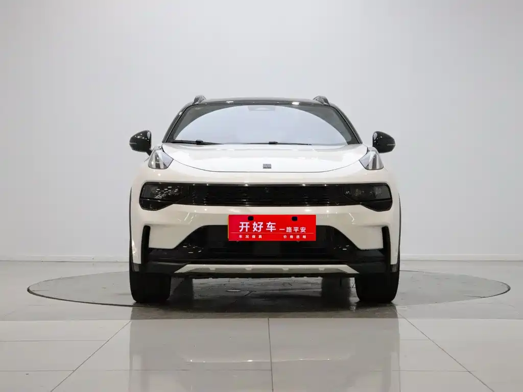 Lynk & Co 01 — миниатюра 2