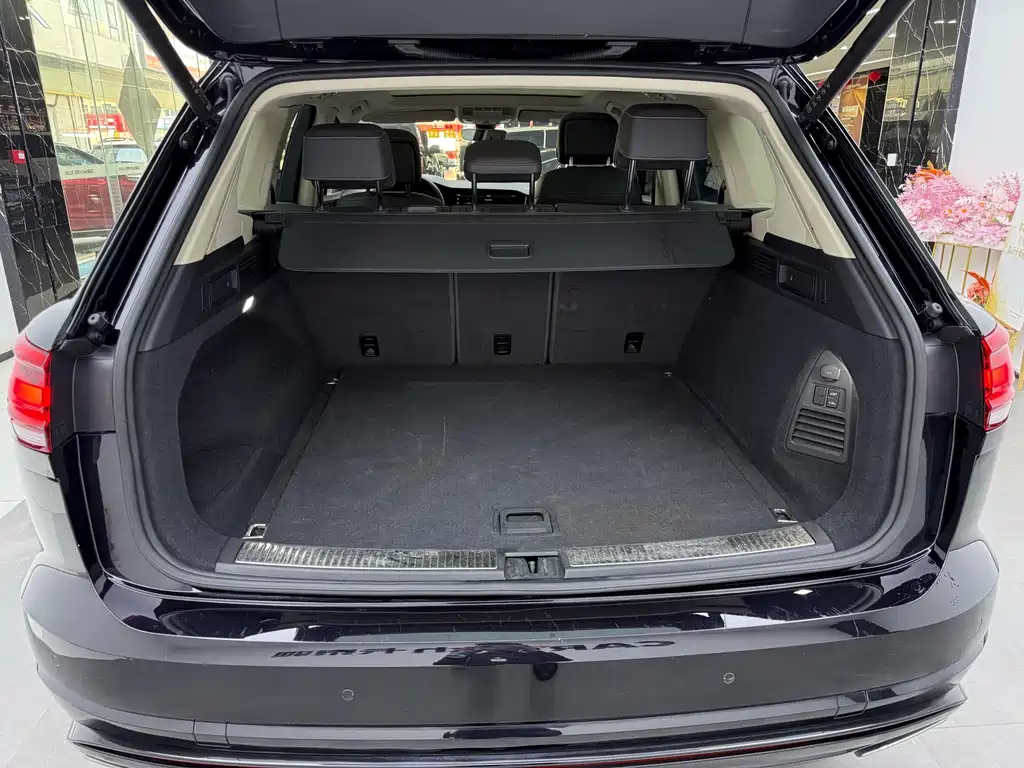 Volkswagen Touareg — миниатюра 22