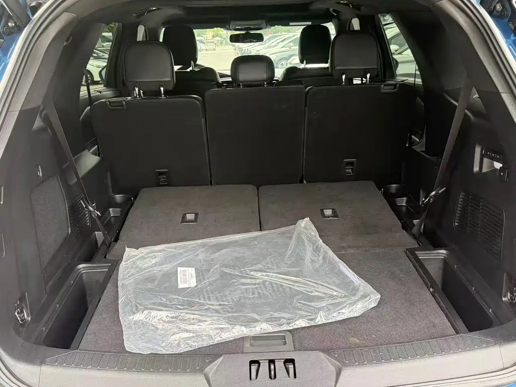 Ford Explorer — миниатюра 10