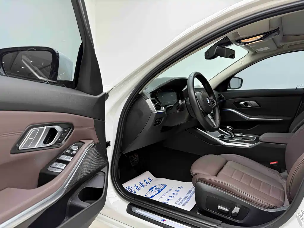 BMW 3 Series — миниатюра 14